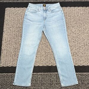 Lee Straight Jeans Women’s 8 Mid Rise Stretch Light Wash Denim Classic Fit NWT